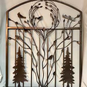 Barrière de jardin en fer et pin, lianes en métal, oiseaux, libellule 36 x 48