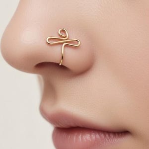 Tiny Wave Fake Nose Ring: Non Piercing Nose Cuff