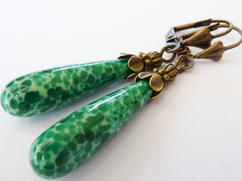 Elster Lilly's green marble pendulum Earrings image 1