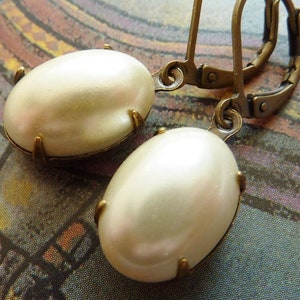 Elster Lillys cream candy Earrings image 3