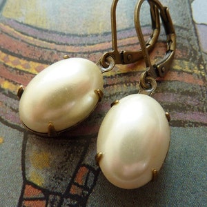 Elster Lillys cream candy Earrings image 1