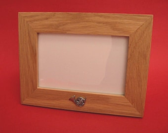 French Horn Design Real Oak Picture Frame 4" x 6" With Hand Cast Pewter Motif Musician Music Gift