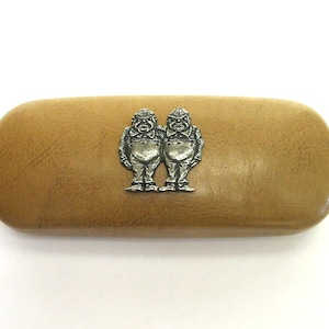 Tweedle Dee & Tweedle Dum design Tan PU Leather Glasses Case - Alice in Wonderland Gift - Book Lover Gift - Mum Dad Birthday Christmas Gift
