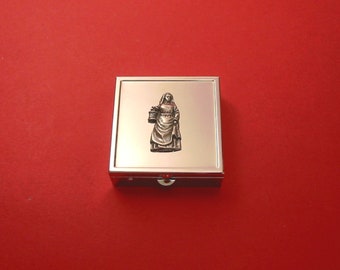 Florence Nightingale Design Square Chrome Pill Box - Petite boîte de Trinket - Cas de pilule pour les vitamines de médecine - Cadeau de Noel de jour des pères