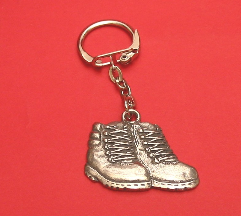 Hiking boot deals keychain