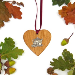 Tea Drinker design Oak Heart Ornament - Tea Drinker Gift - Mum Wife Christmas Decoration 2025 - Gift for Tea Lover - Christmas Gift for Her