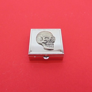 Skull design Square Chrome Mint / Pill Box - Small Trinket Box - Pill Case for Medicine Vitamins - Skull Gift - Husband Dad Christmas Gift