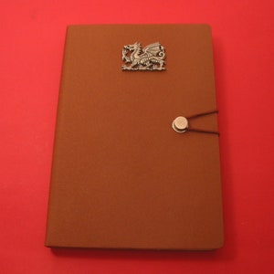 Dragon Pewter Motif A5 Tan Note Book Stationery Journal Notebook Mum Dad Mariage Cadeau de Noel