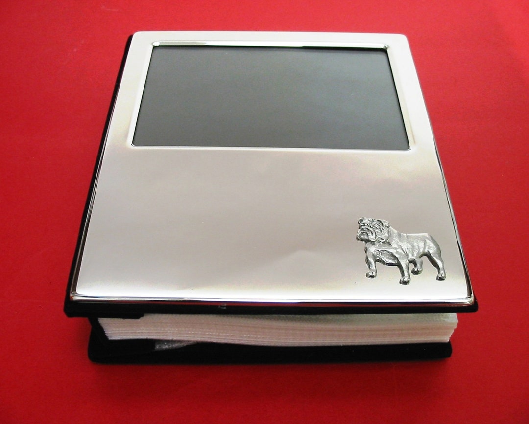 English Bulldog Design Plated 100 6 X 4 Photo Album With Pewter Motif