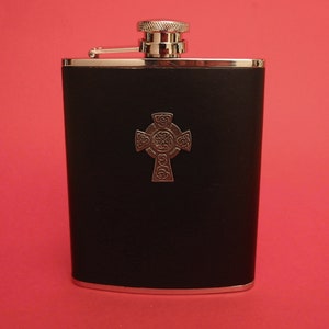 Celtic Cross Black PU Leather 6oz Hip Flask Father&#39;s Day Gift