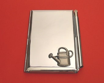 Watering Can Chrome Notebook - Porte-carte stylo avec hand Cast Pewter Motif Gardening Gift