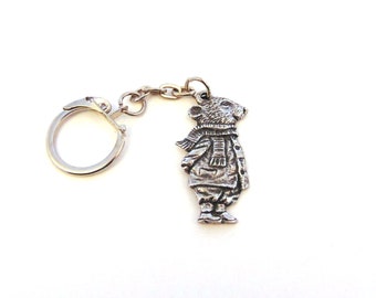 Ratty design Pewter Keyring - Wind in the Willows Gift - Unique Fathers Day Gift - Rat Keychain for Bridesmaids, Best Friend, Mum, Daughter