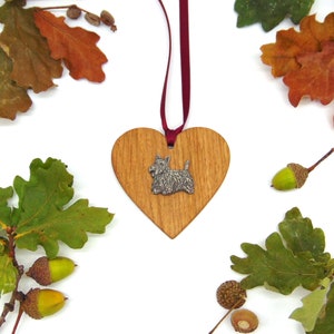 Scottish Terrier design Oak Wooden Heart Ornament - Scottish Terrier Gift - Handmade Christmas Decoration - Scottie Mum Dad Christmas Gift