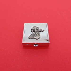 Queen of Hearts design Square Chrome Mint / Pill Box - Alice in Wonderland Gift - Small Trinket Box - Pill Case for Medicine Vitamins