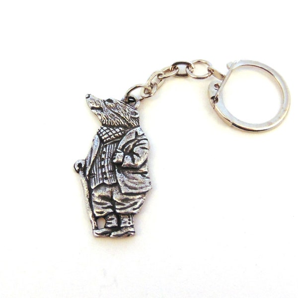 Mr Badger design Pewter Keyring - Wind in the Willows Gift - Christmas Gift - Badger Keychain for Bridesmaids, Best Friend, Mum, Daughter