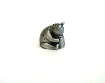 Winnie-the-Pooh Thimble - Pewter Collectors Thimble - Pooh Gift - Pooh Bear Winnie-the-Pooh Gift - Thimble Collection Gift - Book Lover Gift