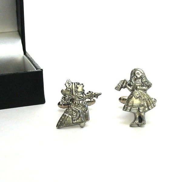 Alice and Queen of Hearts design Pewter Cufflinks Gift Boxed - Alice in Wonderland Gift - Boyfriend Christmas Gift - Husband Wedding Gift