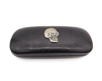 Skull design Black PU Leather Glasses Case - Skull Gift - Dad Christmas Gift - Goth Mum Dad Gift - Heavy Metal Gift - Gothic Gifts