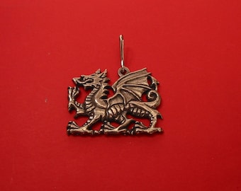 Dragon Pewter Zipper Pull Bag Purse Charm Fantasy Dragon Gift Mum Dad Birthday Wedding Stocking Filler Christmas Gift