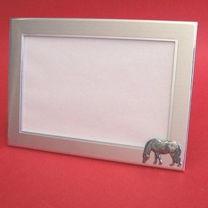 Grazing Pony 4&quot; x 6&quot; Photo Frame Landscape Picture Frame  With Hand Cast Pewter Motif Mother Father Horse Gift Christmas Gift
