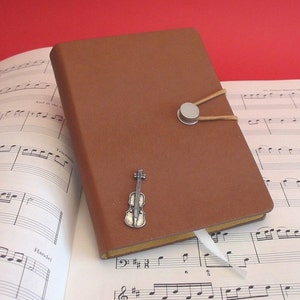 Violin design A6 Tan Notebook - Violin Journal - Music Notebook - Dad Birthday Gift - Music Teacher Gift - Musician Music Gift - Violin Gift