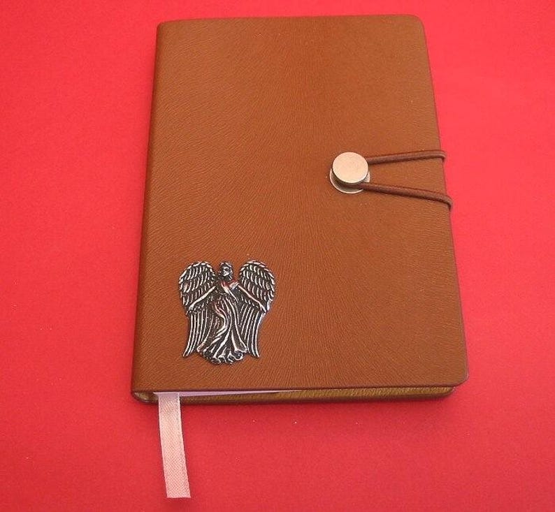 Diario Ángel de la Guarda A6 color canela - Cuaderno de ángel - Regalos de bienestar celestial - Regalo de aniversario de boda imagen 1