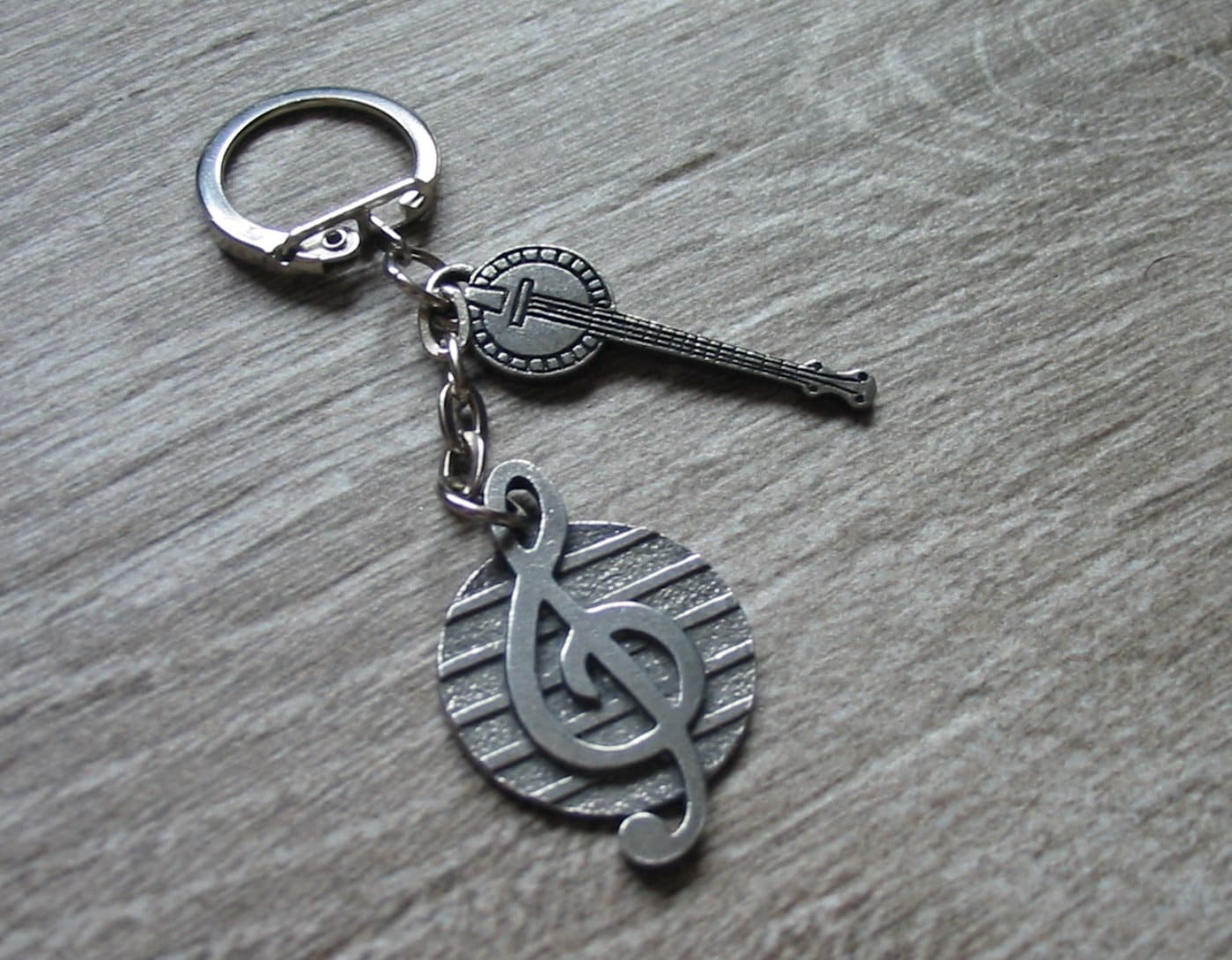 Treble Clef & Banjo Pewter Combo Keyring Music Themed Folk Band Country ...