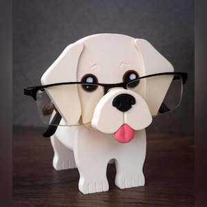 White Labrador Eyeglass Holder – Cute Dog Sunglasses Stand, Retriever Spectacle Organizer, Puppy Desk Decor, Animal Eyewear Display Gift