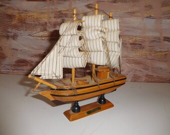 Wooden Ship/Sculpture/Art Wood/Vintage/Free Shipping