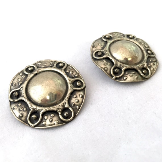 Round Silver Clip On Earrings, Modernist Style Ea… - image 2