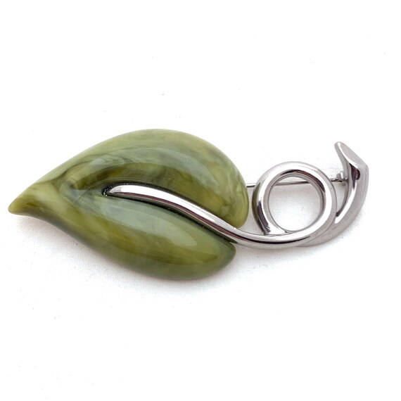 Green Lucite Leaf Brooch Silver Tone Curl Stem Liz
