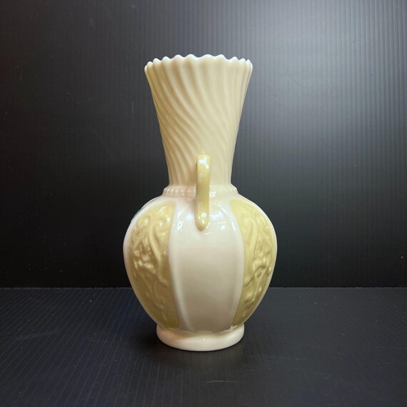 Belleek シャムロック ダブルハンドル花瓶 グリーン 6th マーク 0857