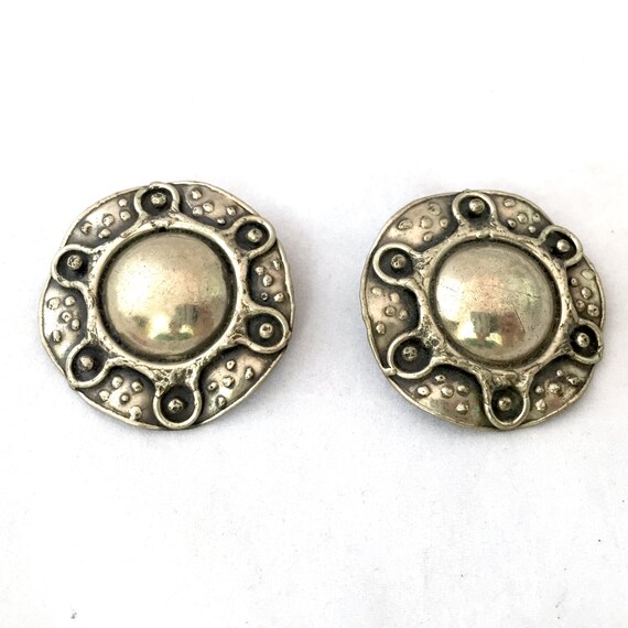 Round Silver Clip On Earrings, Modernist Style Ea… - image 1