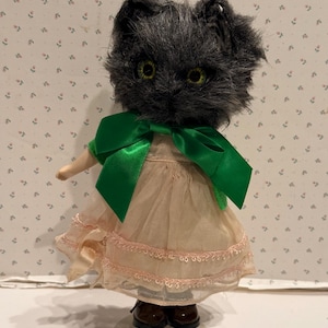Anna Alley Cat