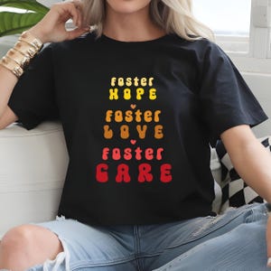 里親感謝Tシャツ - ソーシャルワーカーと里親への贈り物、支援的な介護者へのシャツ、教師と学校のソーシャルワーカーへの愛の贈り物