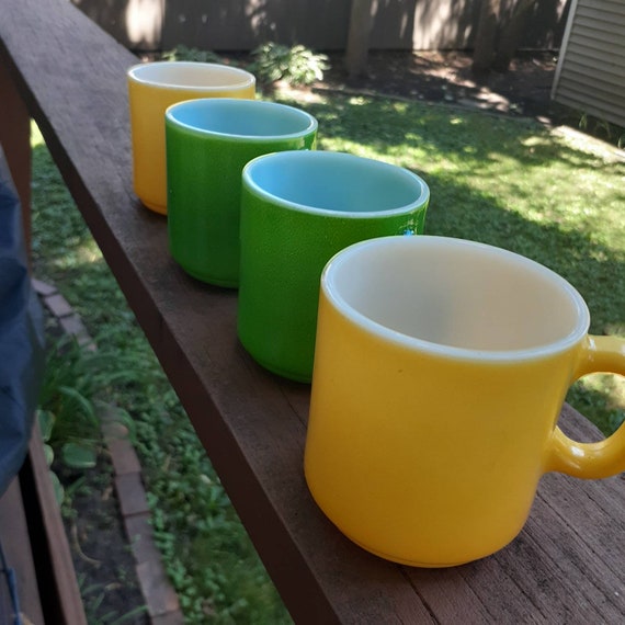 Vintage Yellow Green Anchor Hocking Mugs~ Milk Glass~ Daisy Decor~ Set of 4~  FREE SHIP - Etsy