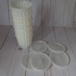 Vintage Tupperware Mini Jell-ette Desert Gelatin Molds with Lids ~White Fluted~ Midcentury Kitchen~ Set of 6 ~ FREE SHIP