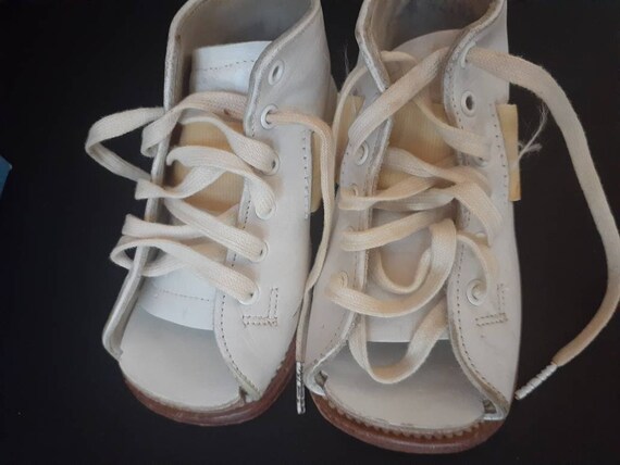 Vintage Childlife Baby/Toddler Unisex Shoes~ Whit… - image 8