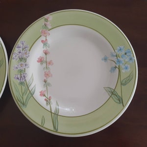 Tabletops Table Tops Unlimited &quot;Just Flowers&quot; Dinner Plates ~ Set of 2~ FREE SHIP