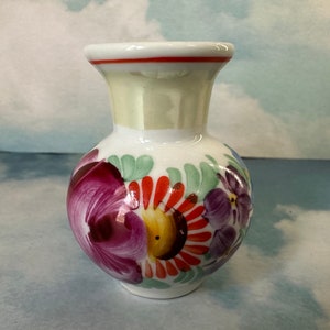 Early 1900&#39;s Chodovia Czech Art Pottery Bud Vase~ Colorful Very Good Condition FREE SHIP