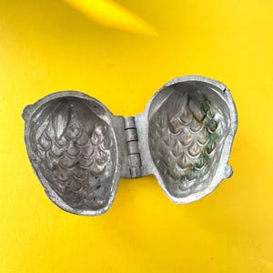 Antique Ice Cream Mold- Chocolate Mold- Cooking - Baking- Kitchen Gadget- Craft Mold-Pinecone