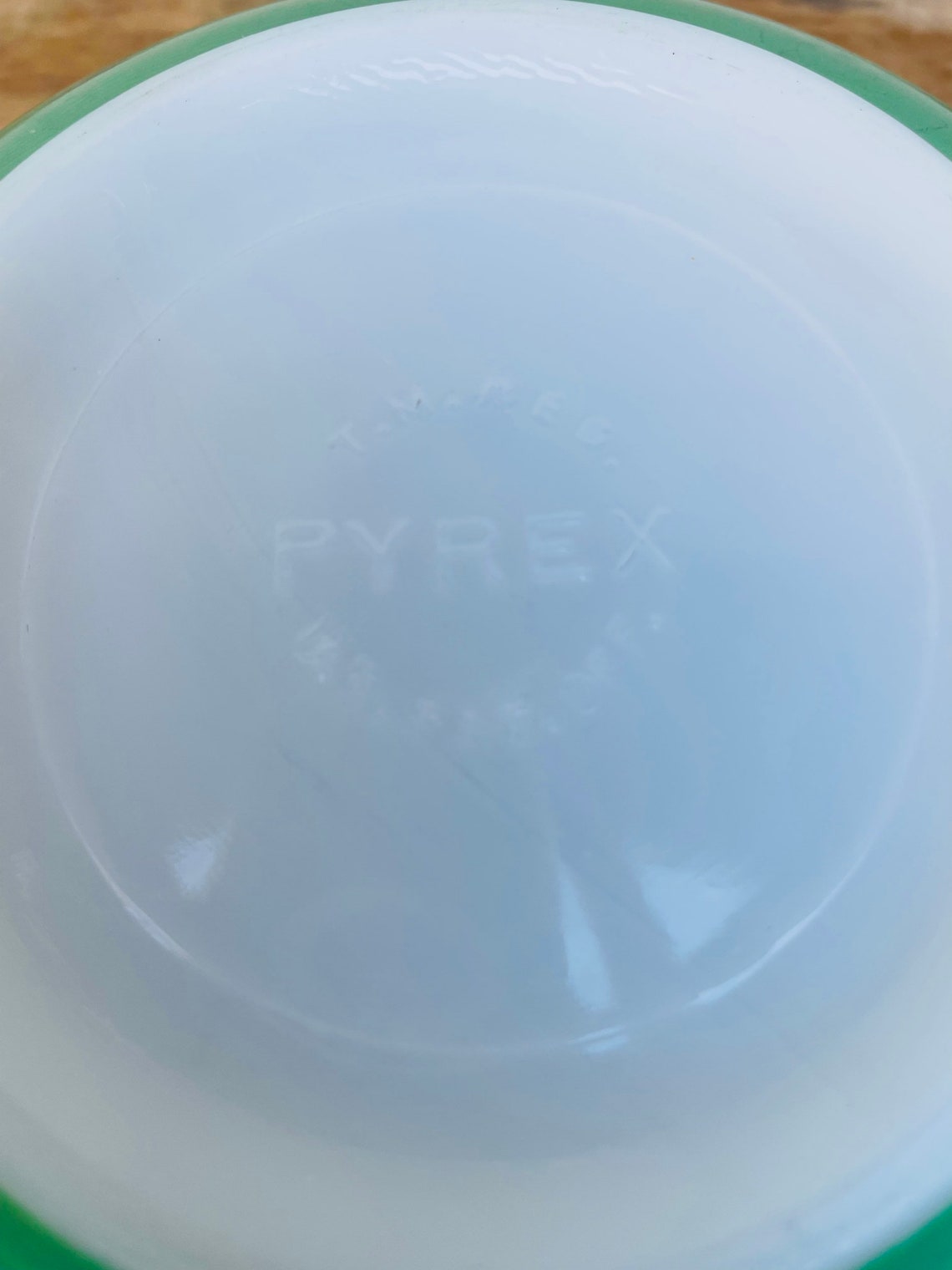 Vintage Medium Pyrex Bowl/ivy Pattern - Etsy