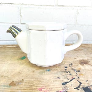 Teapot - Mini Teapot- With Lid - Tea lover gift