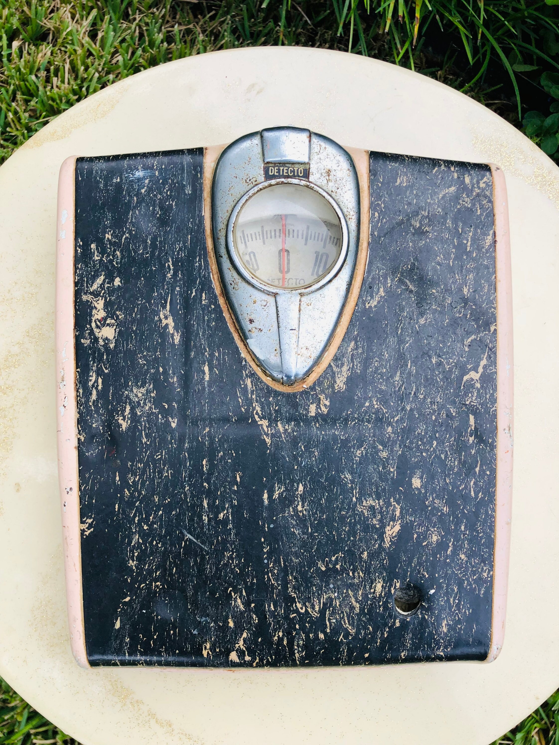 Báscula vintage - Báscula rosa - Báscula de suelo - Años 40 y 50 - Báscula  de baño - Decoración de baño de mediados de siglo - Etsy México, image size:2244x2992