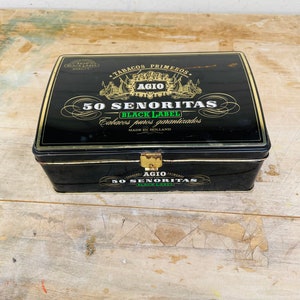 Vintage Tin Box - Tobacco Box -Cigar- BiscuitTin- Senioritas
