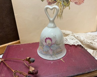 Russ Berrie & Co Orchid Bell Heart Handle