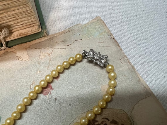 Antique Graduated Faux Pearl Necklace Yellow 19 I… - image 2