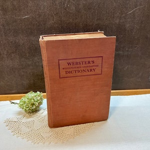 Webster's Multi Pictured Encyclopedia Dictionary 1945 Tabbed image 1