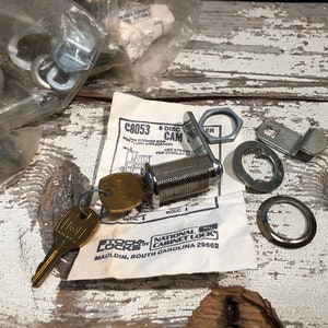 NOS 5 Disc Tumbler Cam Lock Stock Locks