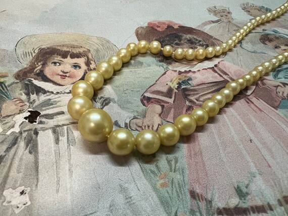 Antique Graduated Faux Pearl Necklace Yellow 19 I… - image 3